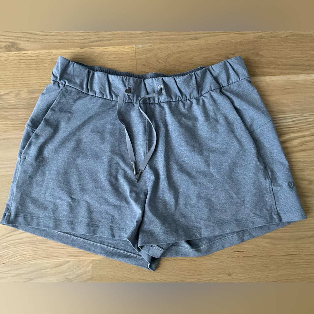 Lululemon Women’s Shorts size 8